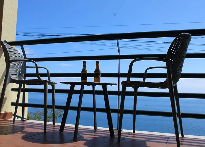 بيت للعطل Sea Front House