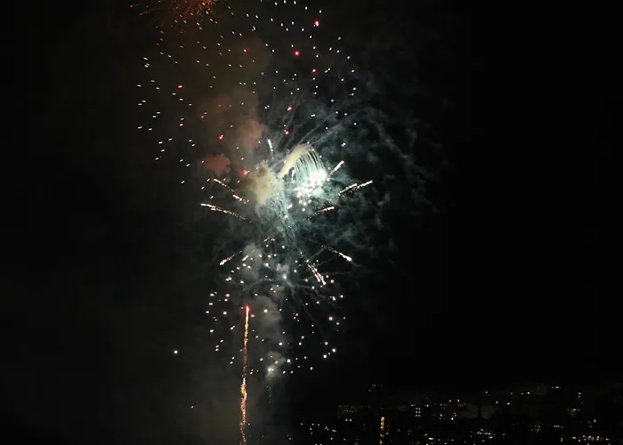 Дом отдыха Sea Front House *