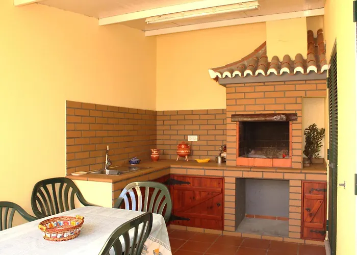 Дом отдыха Sea Front House *